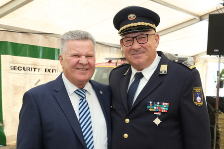 Predaja gasilskega vozila  GVGP-1 PGD Grahovo 05 Foto Ljubo Vukelič